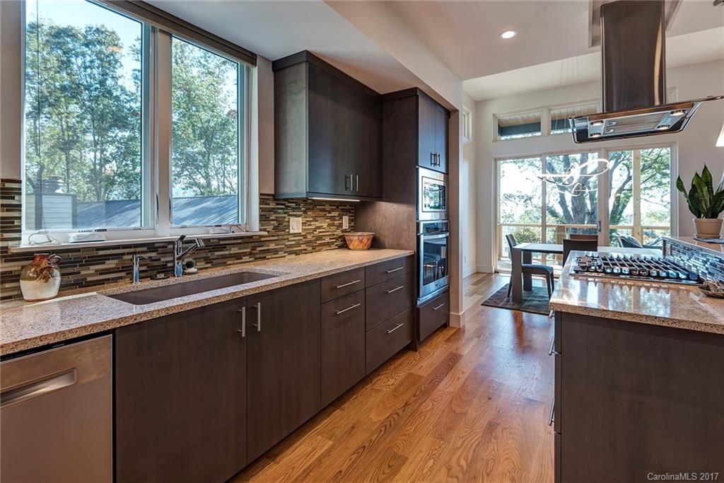 118 Lookout Drive Asheville NC 28804