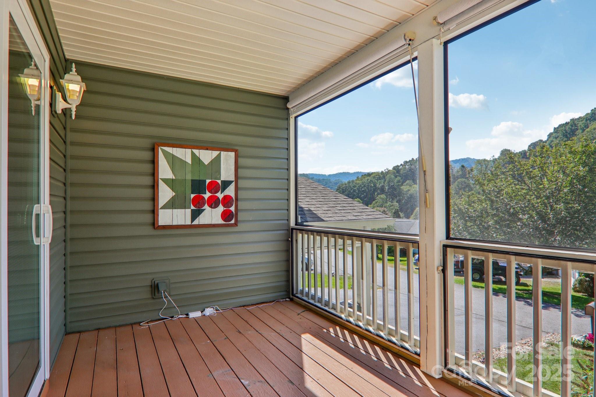 126 Pasco Loop Waynesville NC 28785