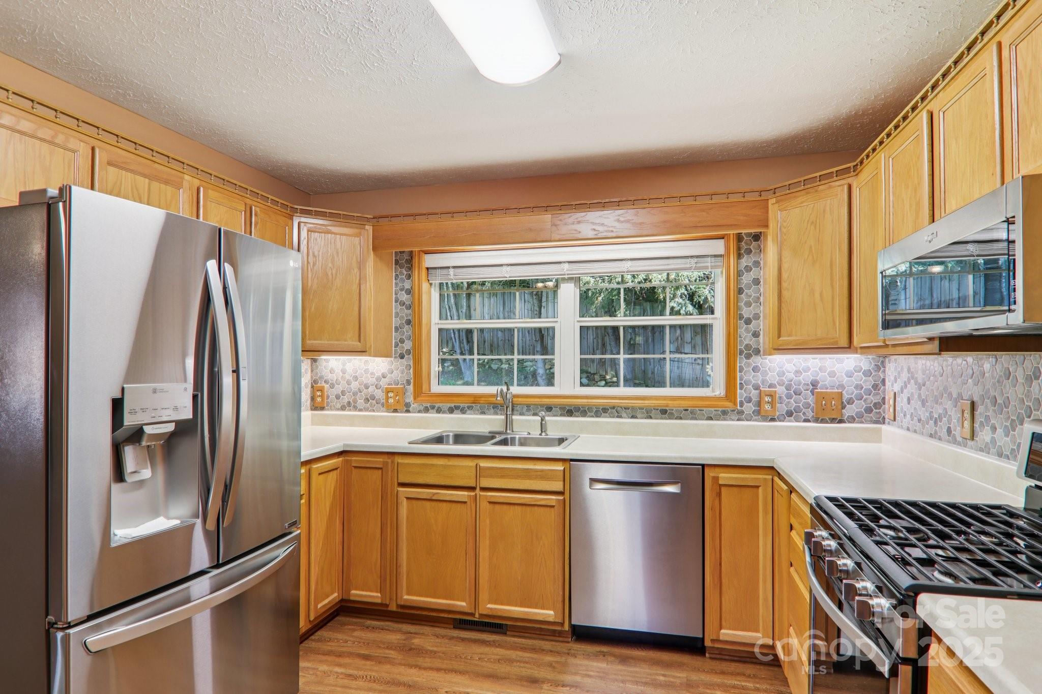 126 Pasco Loop Waynesville NC 28785