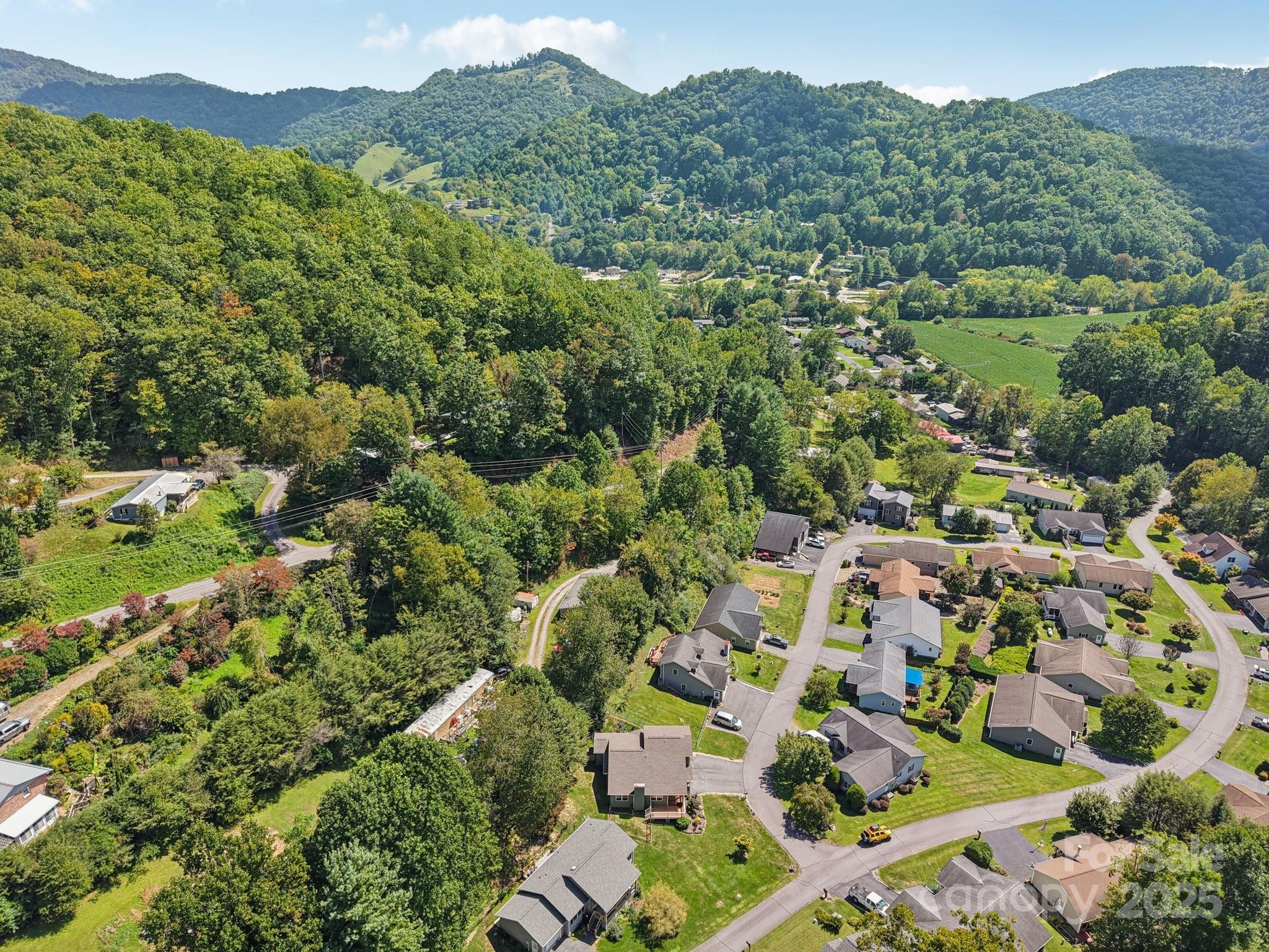 126 Pasco Loop Waynesville NC 28785