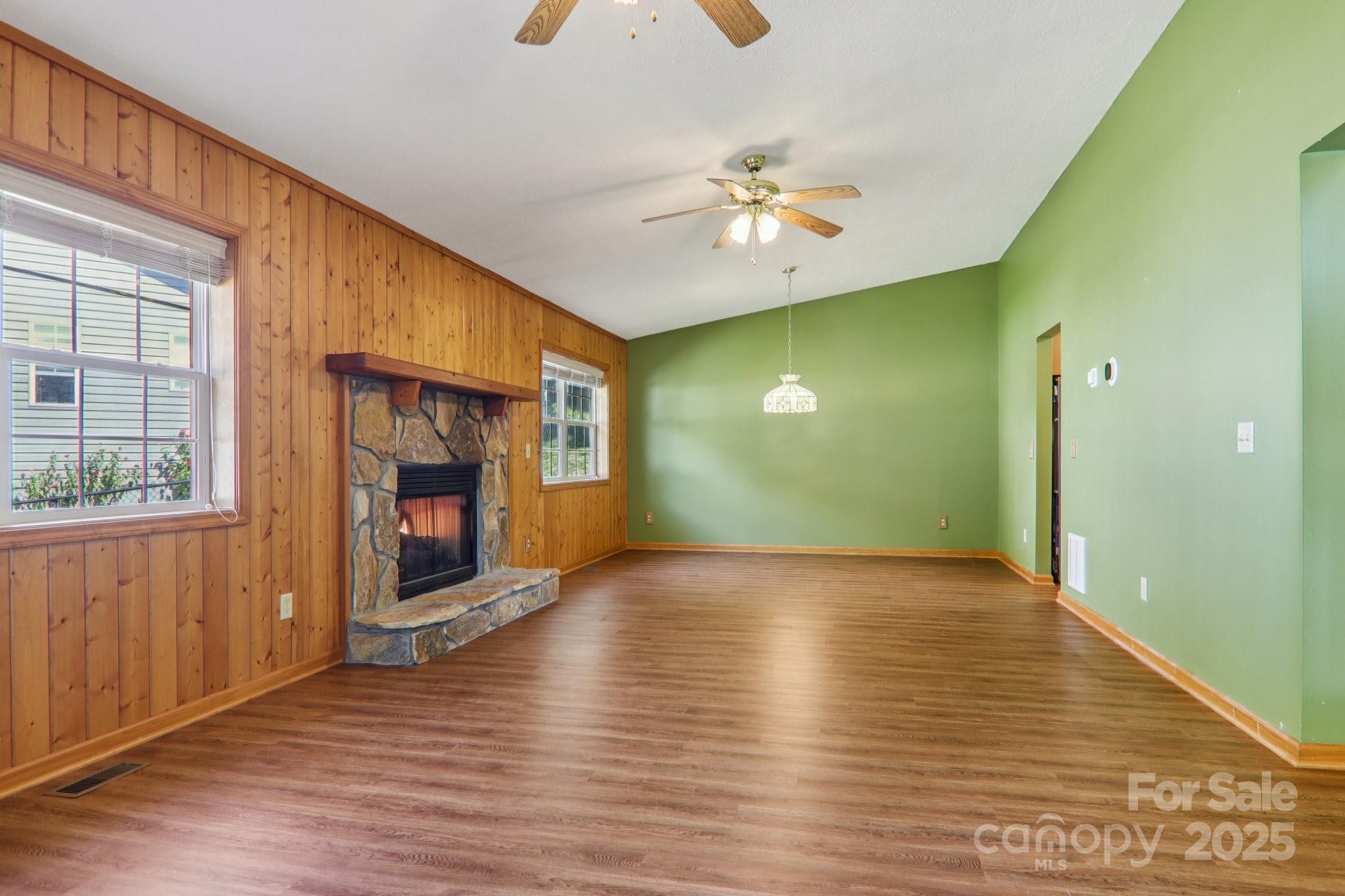 126 Pasco Loop Waynesville NC 28785