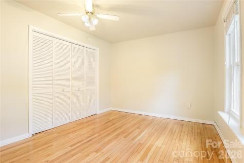 13 Rosscraggon Drive Asheville NC 28803