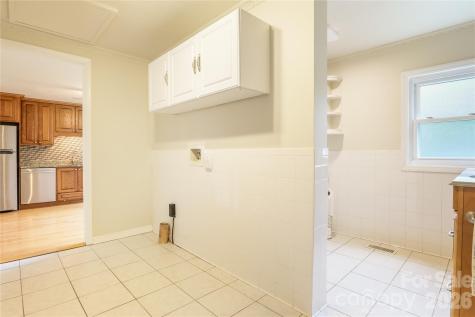 13 Rosscraggon Drive Asheville NC 28803