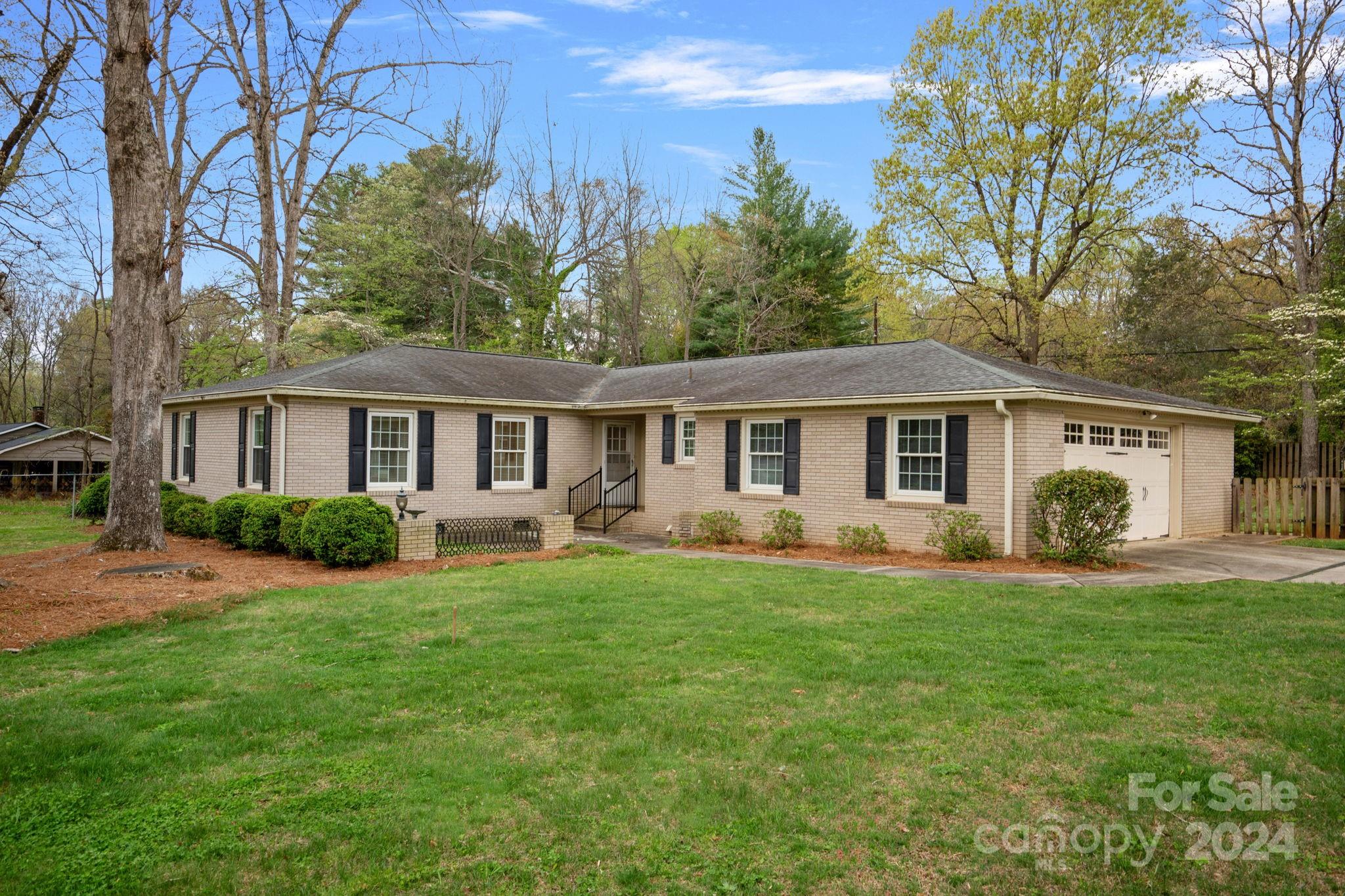 631 Red Fox Trail Statesville NC 28677