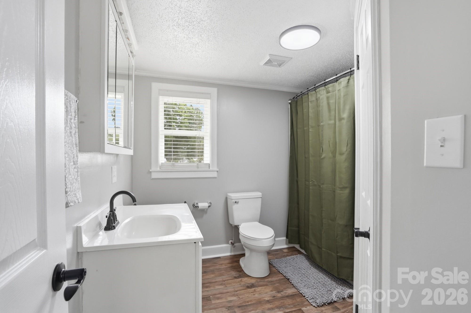 215 W Dallas Road Stanley NC 28164