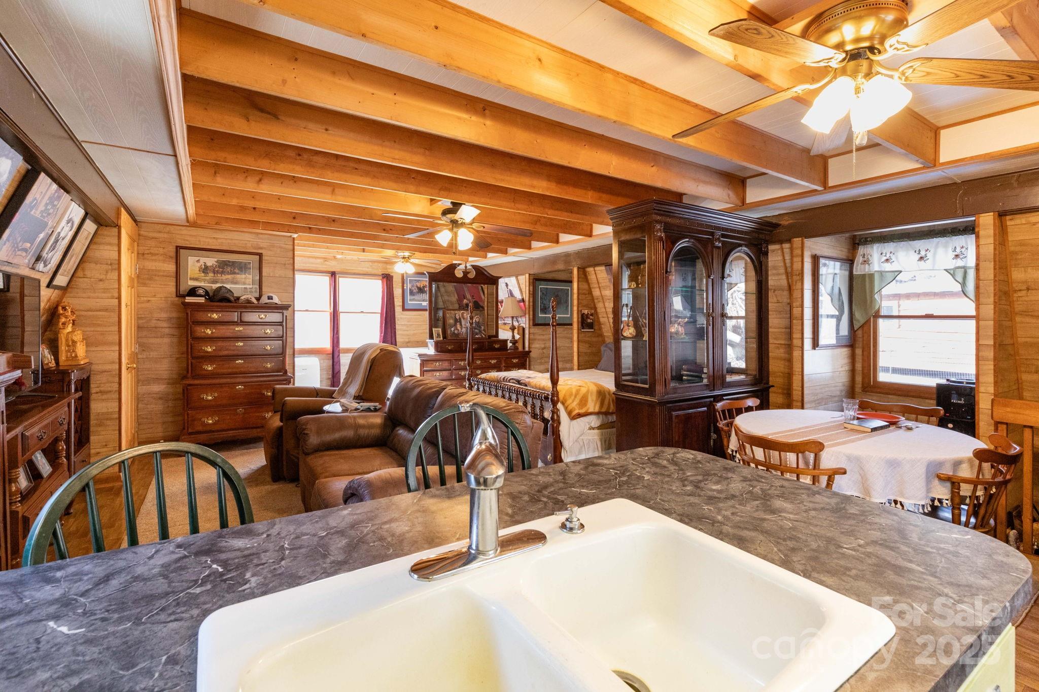 1010 & 1014 Melton Branch Road Bakersville NC 28705