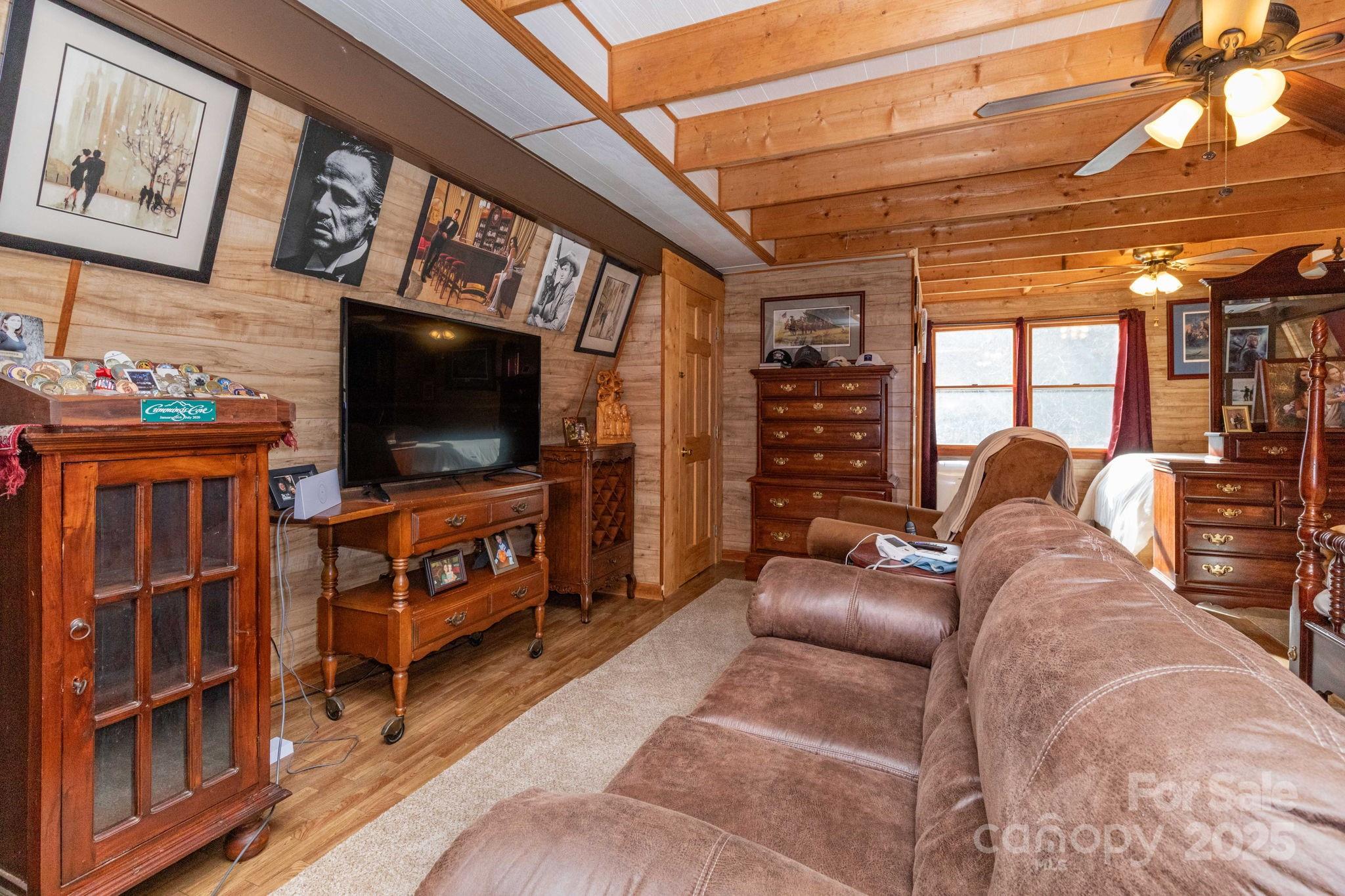 1010 & 1014 Melton Branch Road Bakersville NC 28705