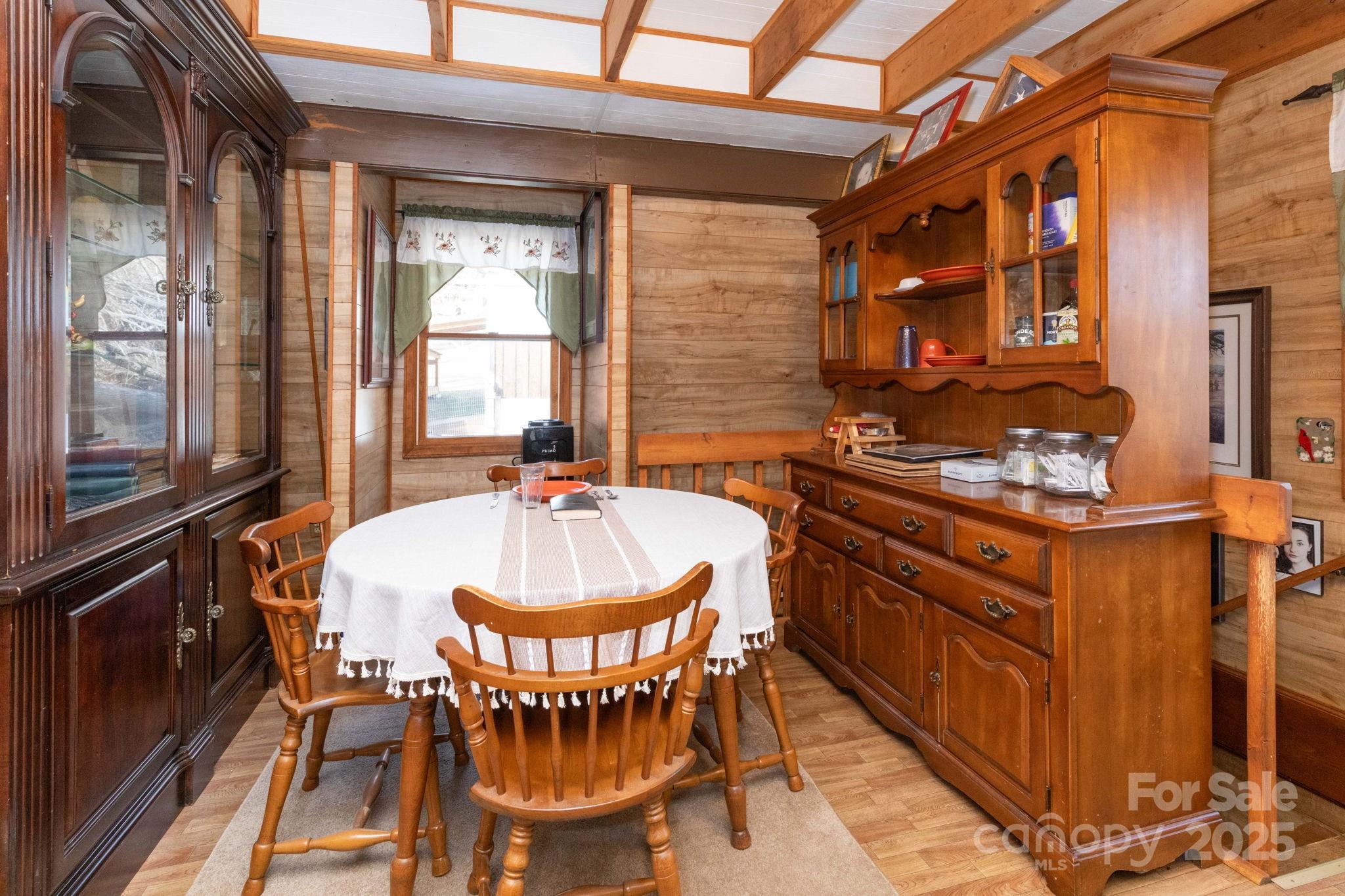 1010 & 1014 Melton Branch Road Bakersville NC 28705