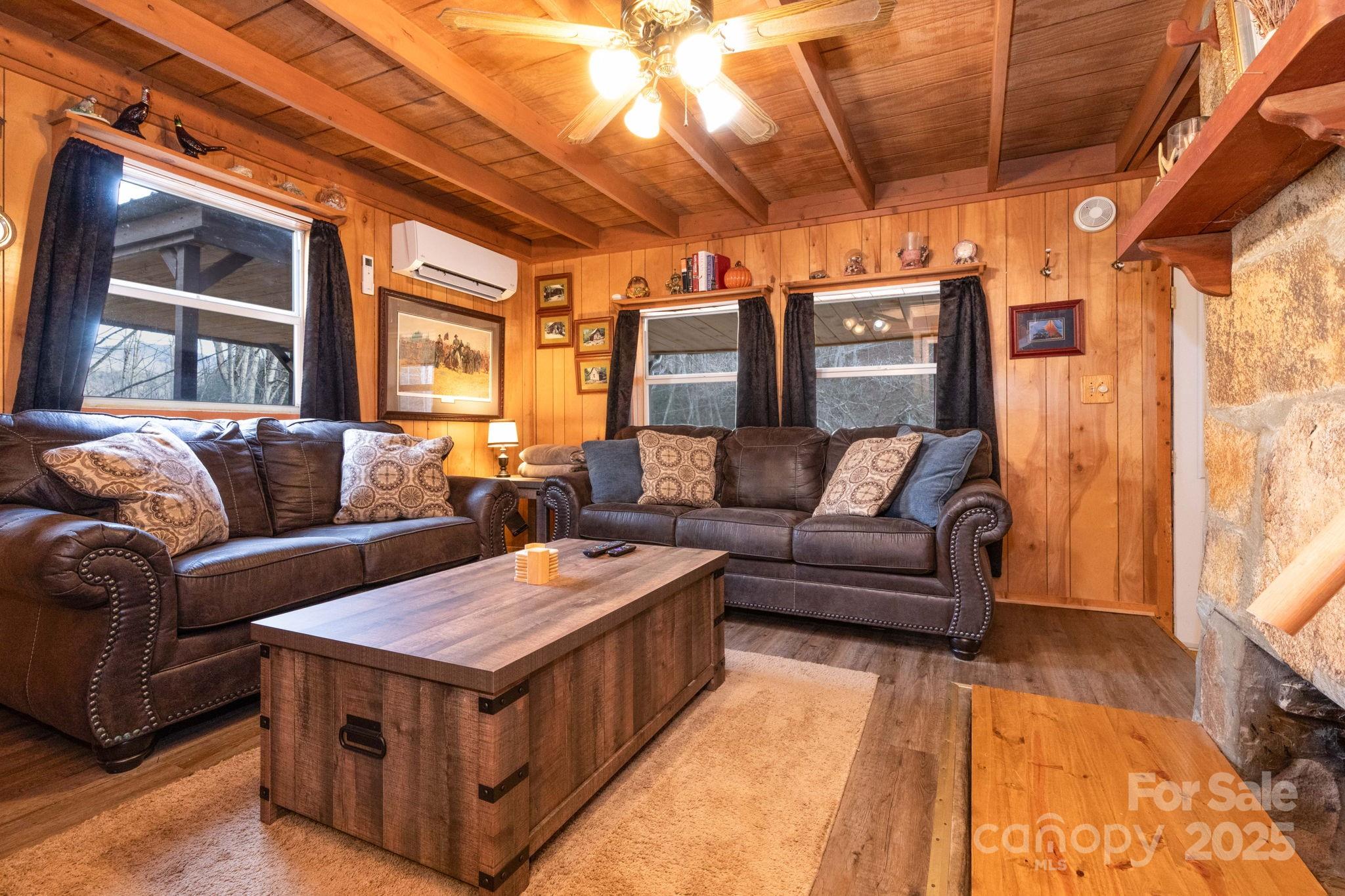 1010 & 1014 Melton Branch Road Bakersville NC 28705