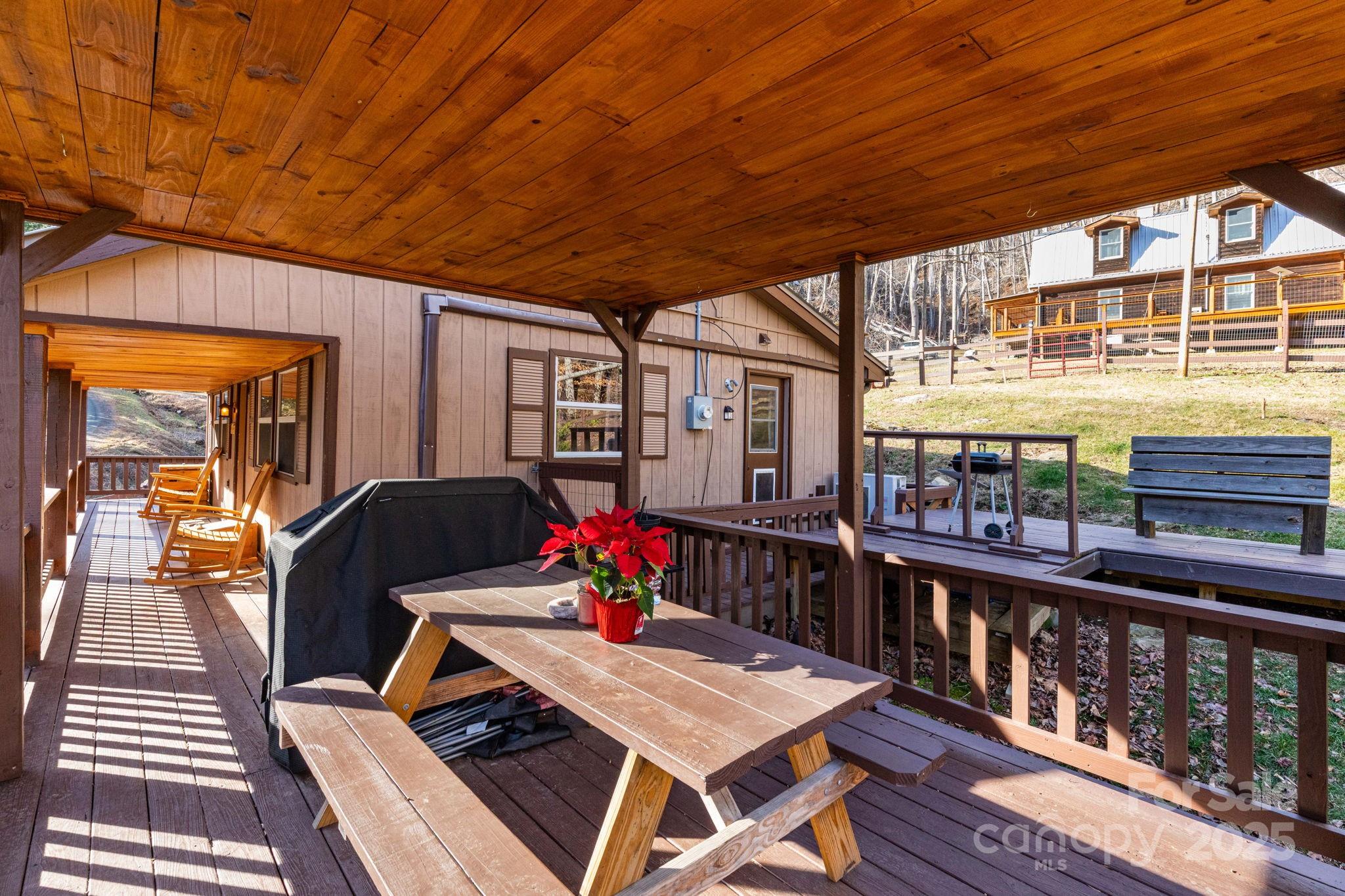 1010 & 1014 Melton Branch Road Bakersville NC 28705