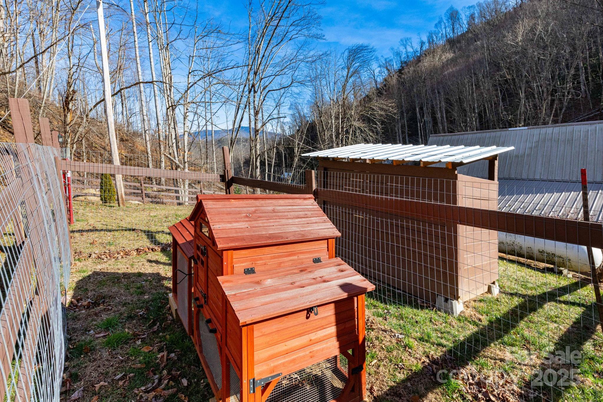 1010 & 1014 Melton Branch Road Bakersville NC 28705