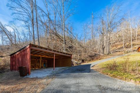 1010 & 1014 Melton Branch Road Bakersville NC 28705