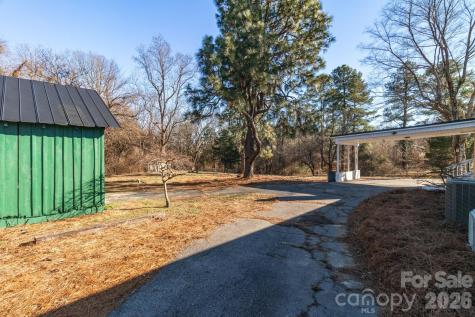 156 Payne Road Thomasville NC 27360