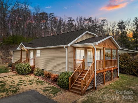 349 Youngs Drive Extension Candler NC 28715