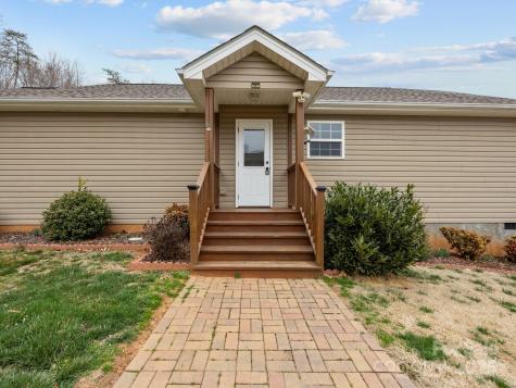 349 Youngs Drive Extension Candler NC 28715