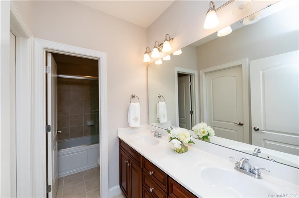 663 Vendue Place Charlotte NC 28226