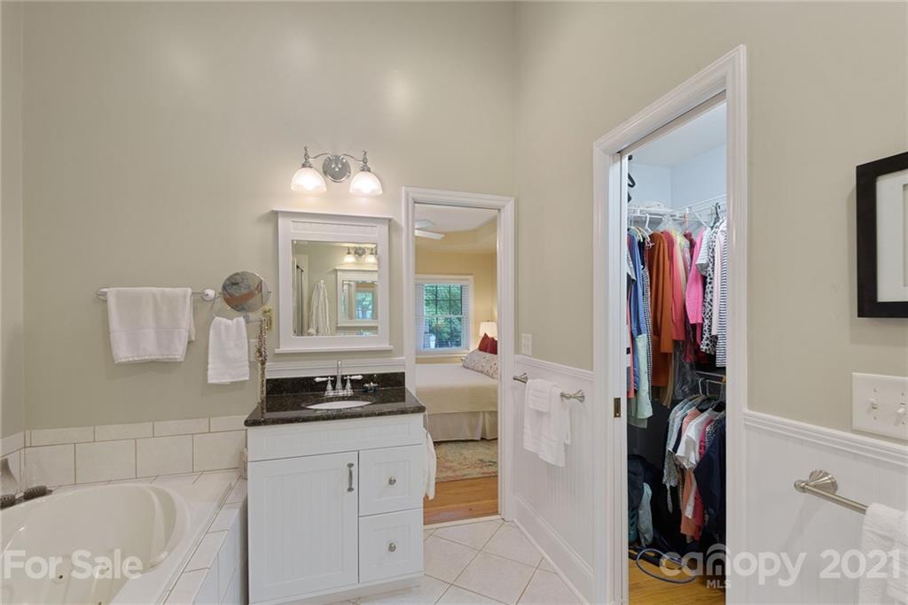 416 Westbury Road Charlotte NC 28211