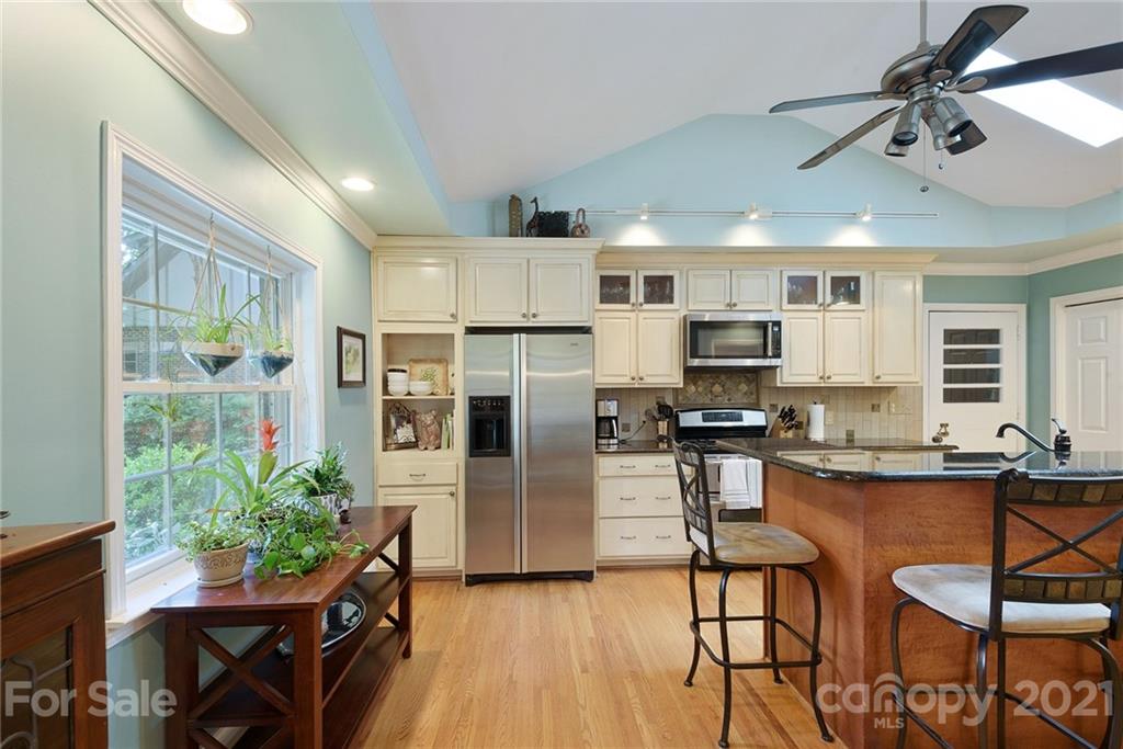 416 Westbury Road Charlotte NC 28211