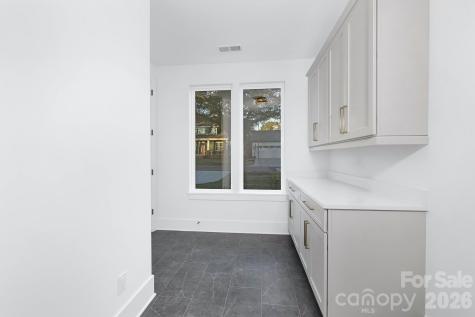 404 Dover Avenue Charlotte NC 28209