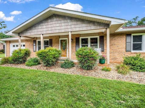 313 Resada Drive Brevard NC 28712
