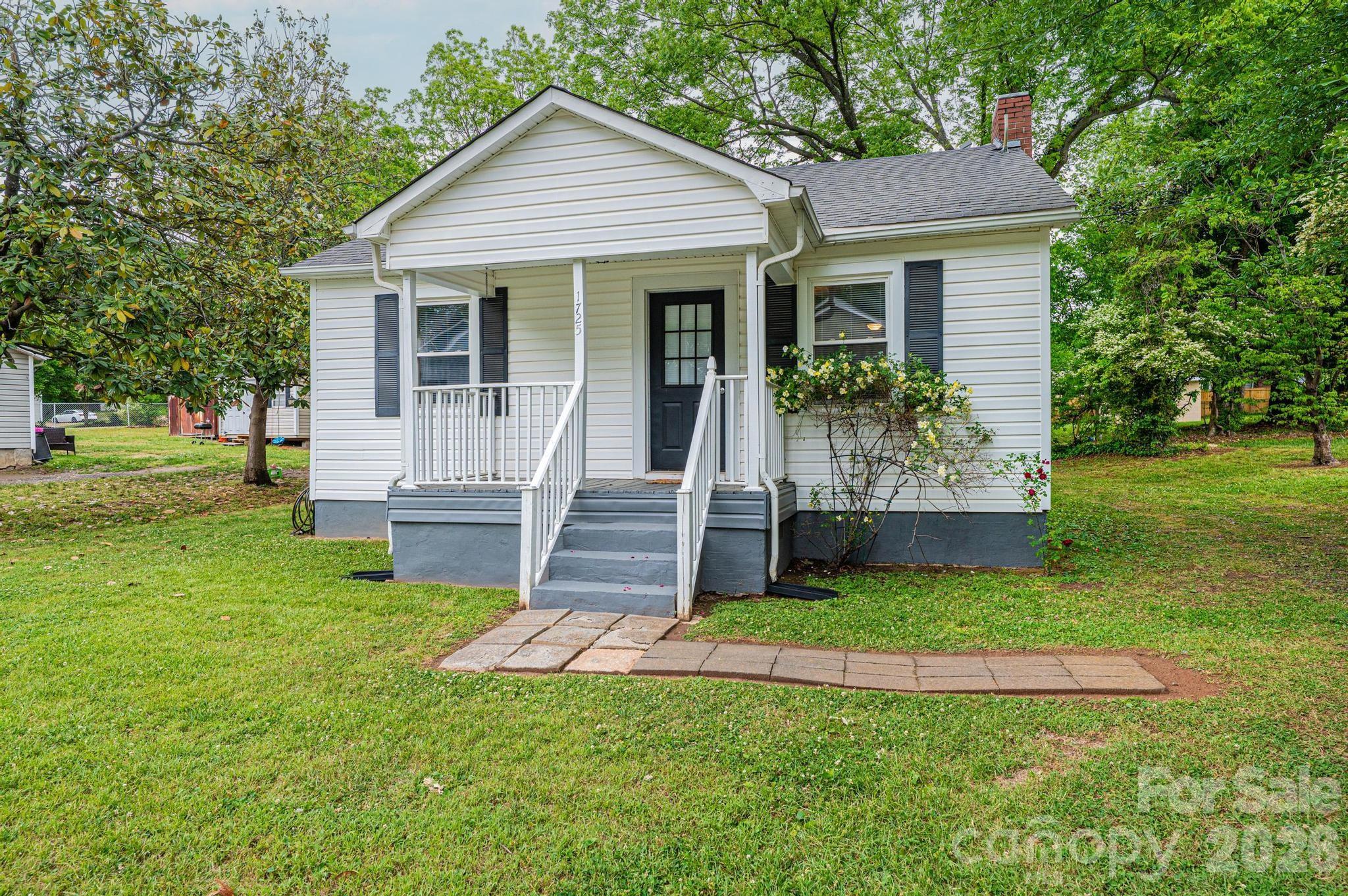 1725 8th Avenue NE Hickory NC 28601
