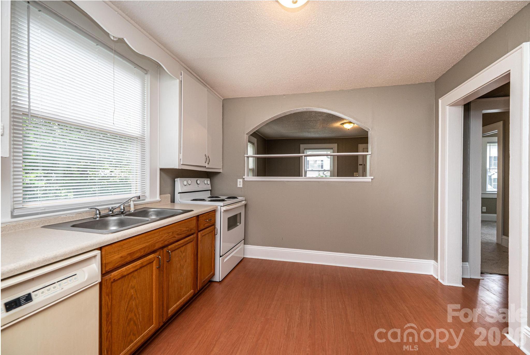 1725 8th Avenue NE Hickory NC 28601