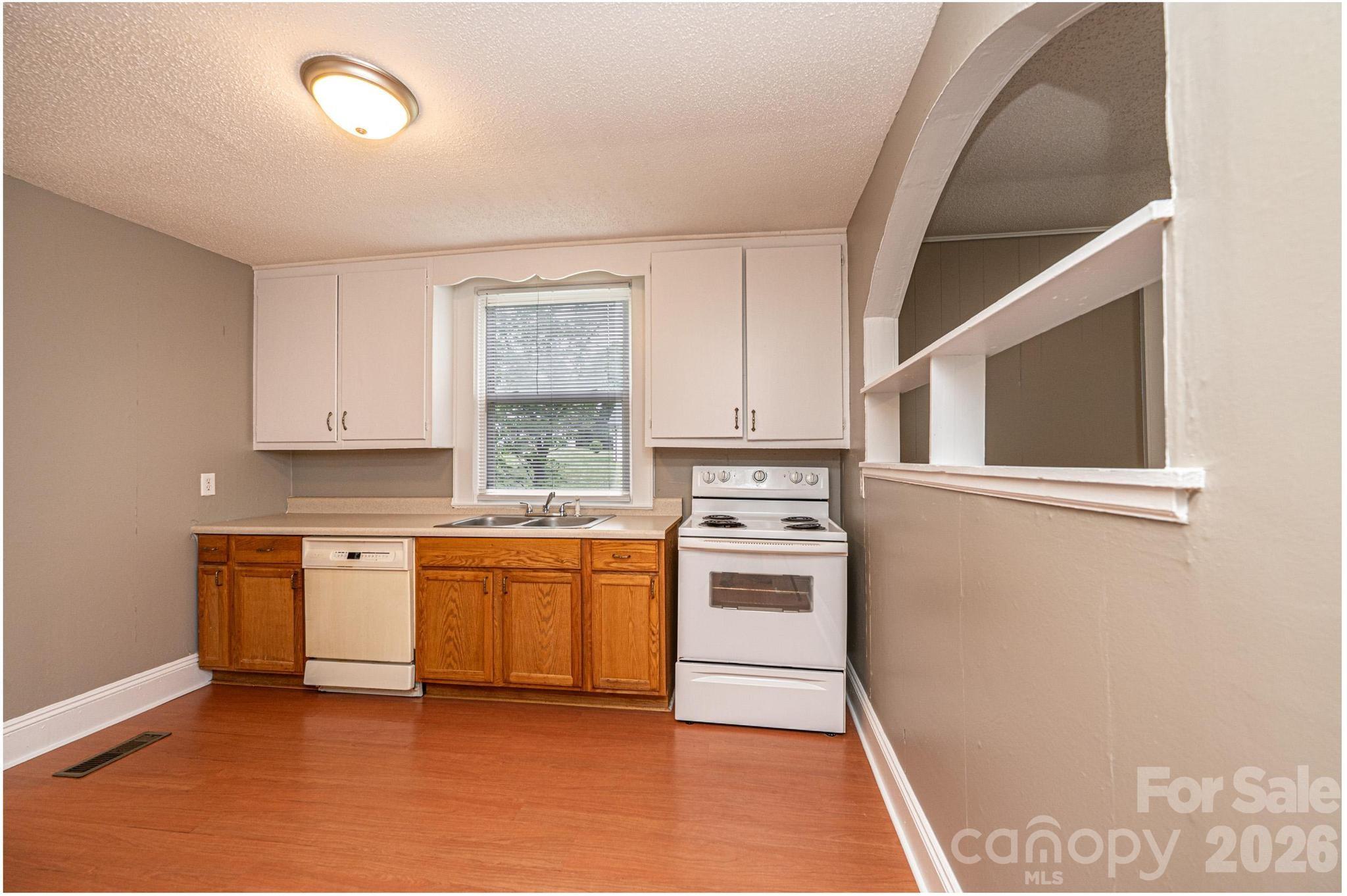 1725 8th Avenue NE Hickory NC 28601