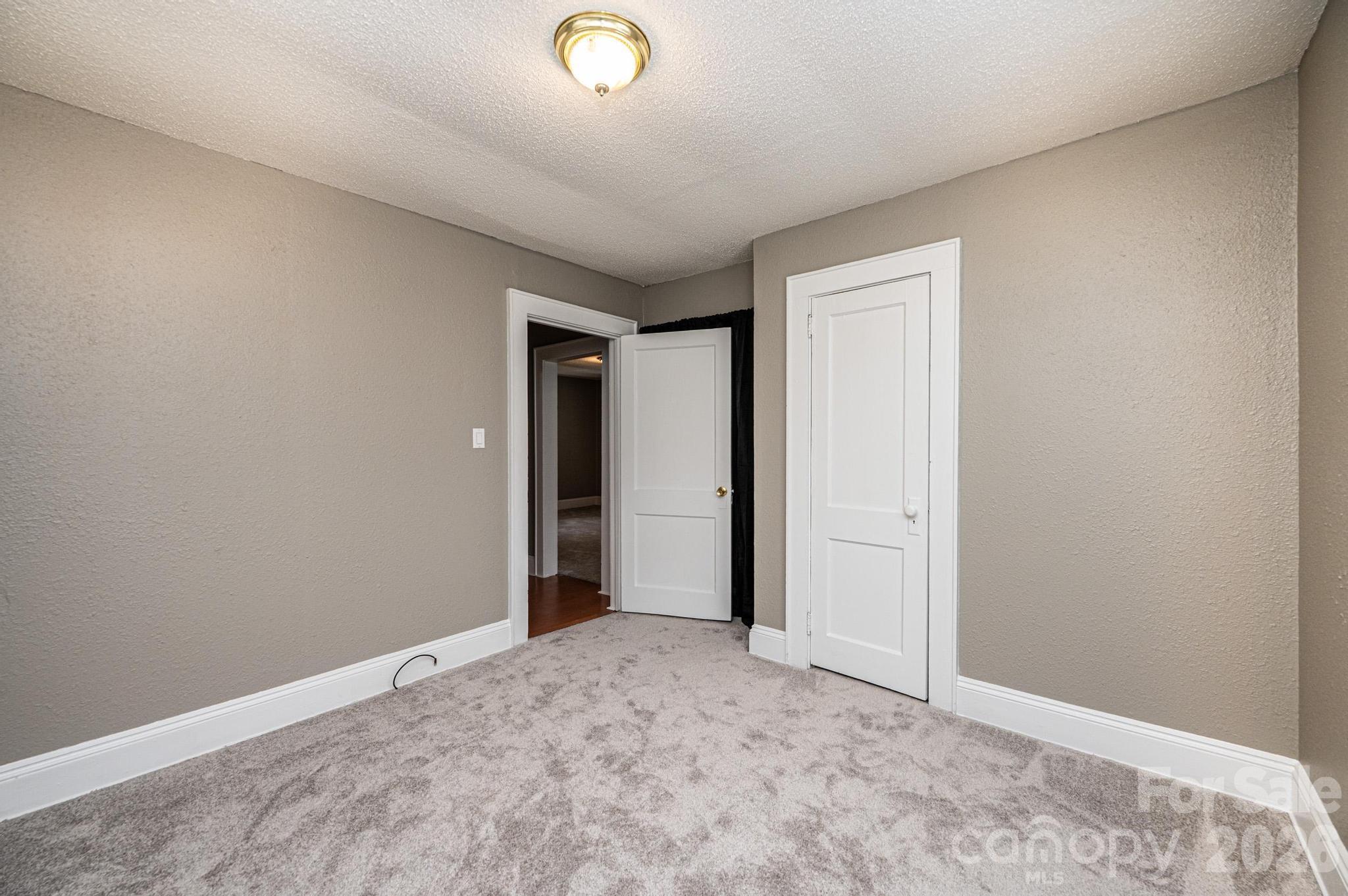 1725 8th Avenue NE Hickory NC 28601