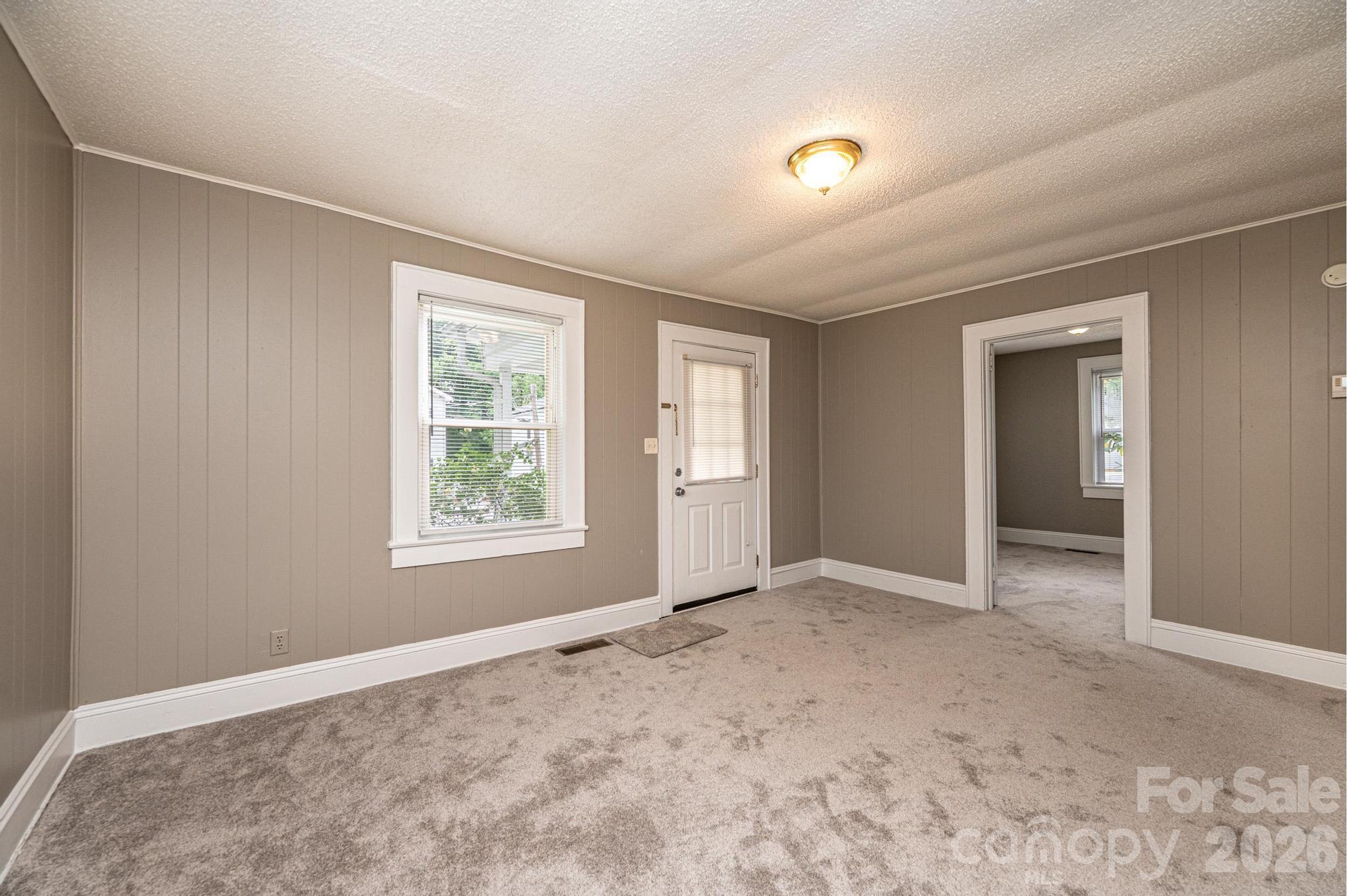 1725 8th Avenue NE Hickory NC 28601