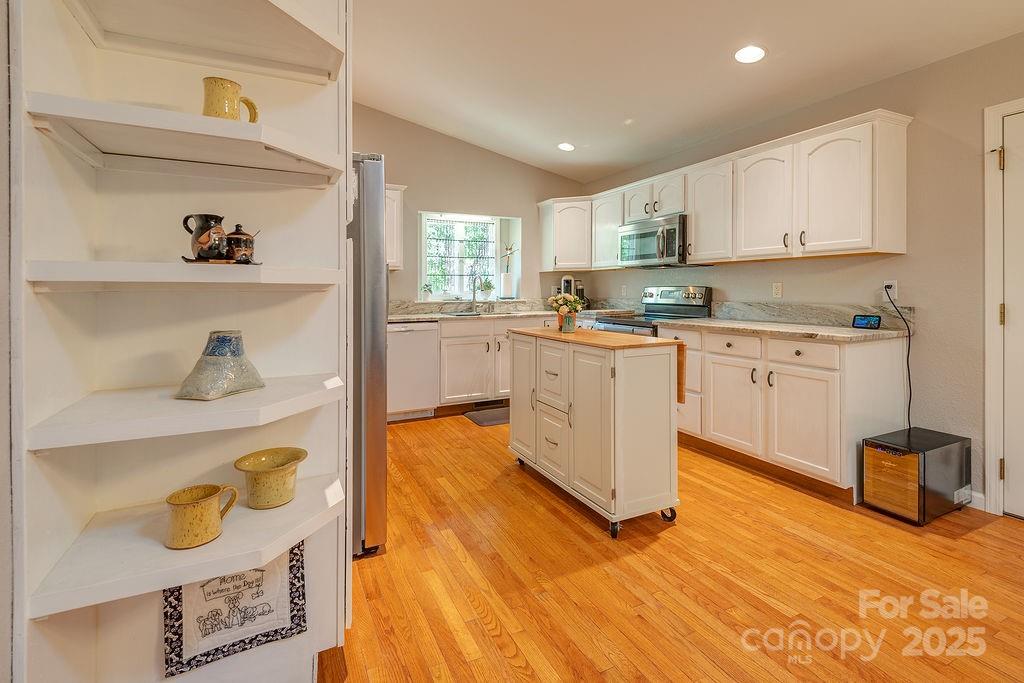 433 Kyfields Drive Weaverville NC 28787