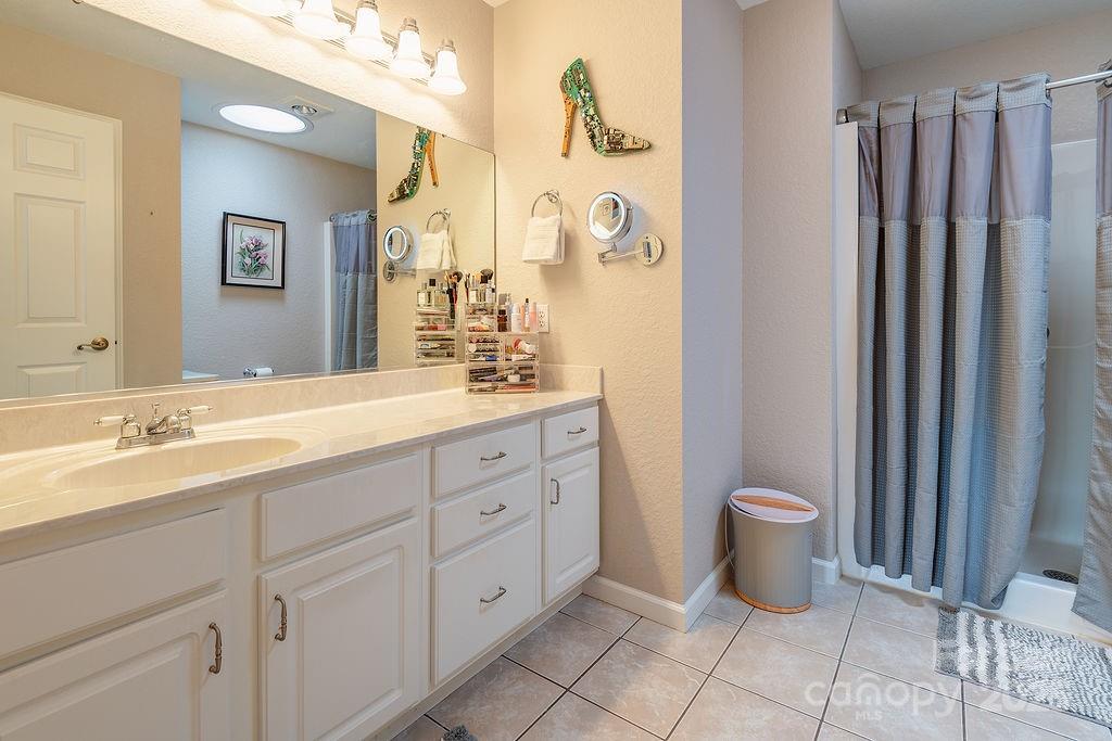 433 Kyfields Drive Weaverville NC 28787