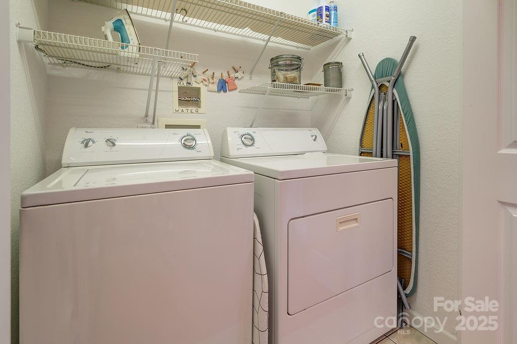 433 Kyfields Drive Weaverville NC 28787