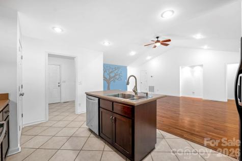 407B Nc 200 Highway N Stanfield NC 28163