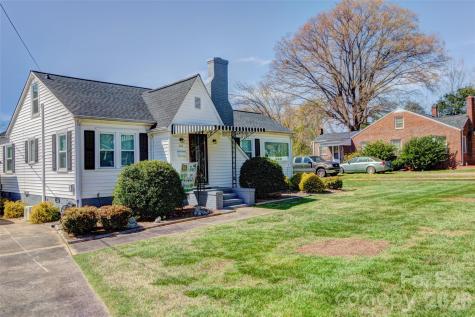 328 S Pink Street Cherryville NC 28021