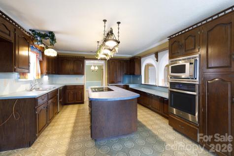 2025 Creekwood Drive York SC 29745