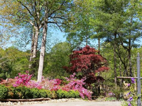 2025 Creekwood Drive York SC 29745