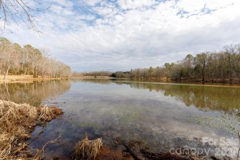2025 Creekwood Drive York SC 29745