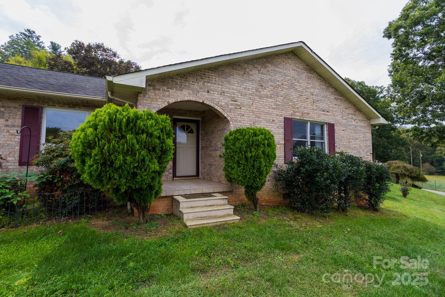 9 Lorena Drive Asheville NC 28806