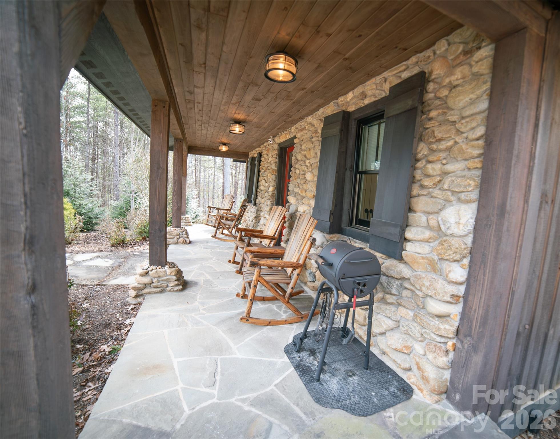 2004 Fergusons Folly Drive Nebo NC 28761