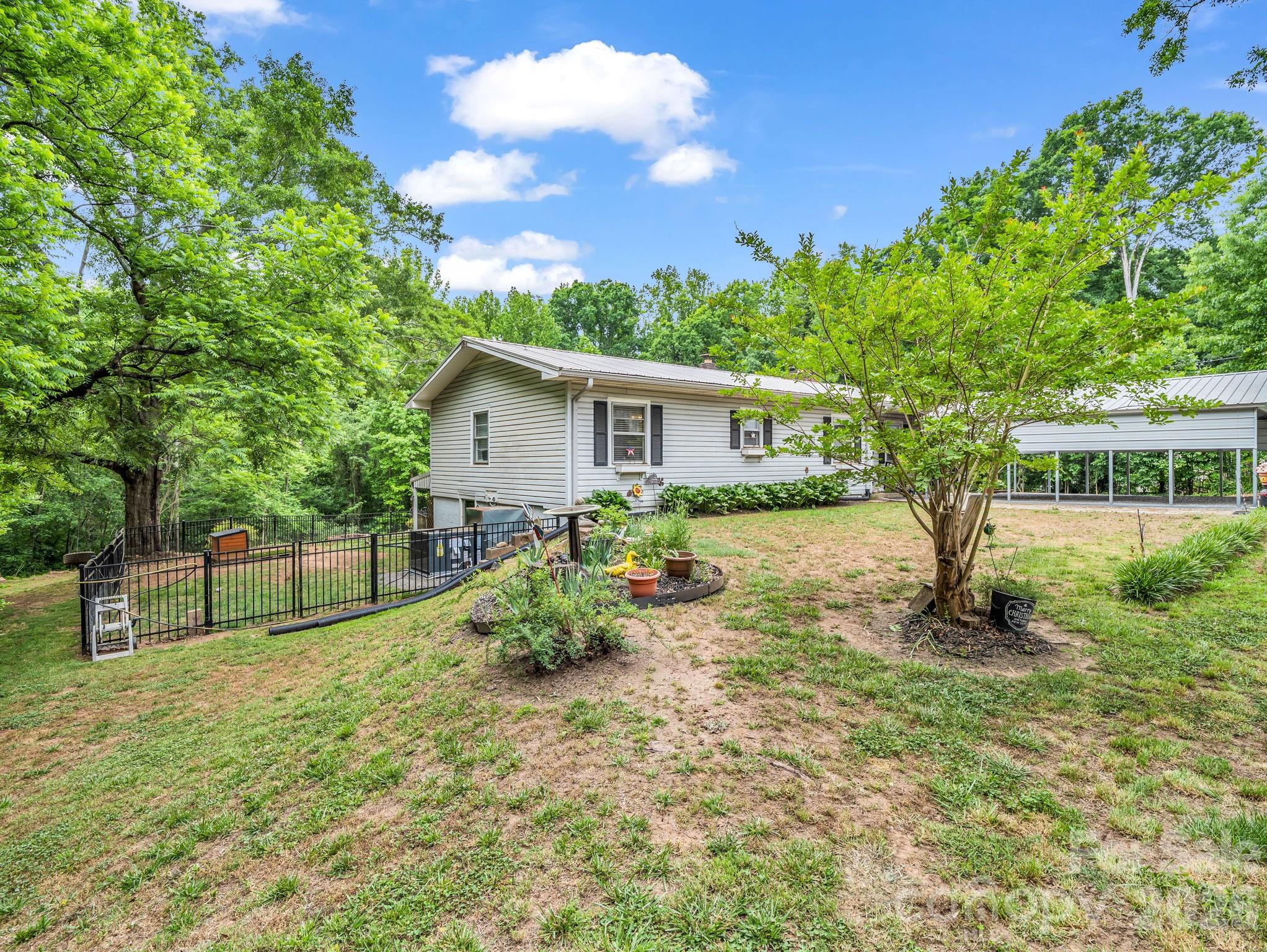 408 Hollis Road Ellenboro NC 28040