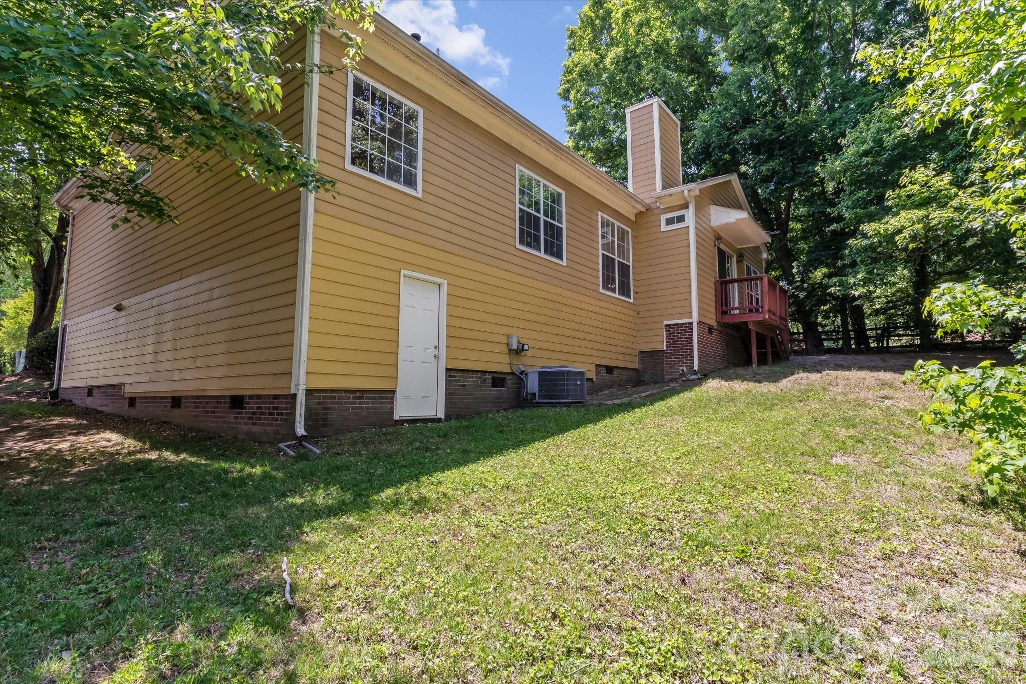 11823 Harris Ridge Drive Charlotte NC 28269