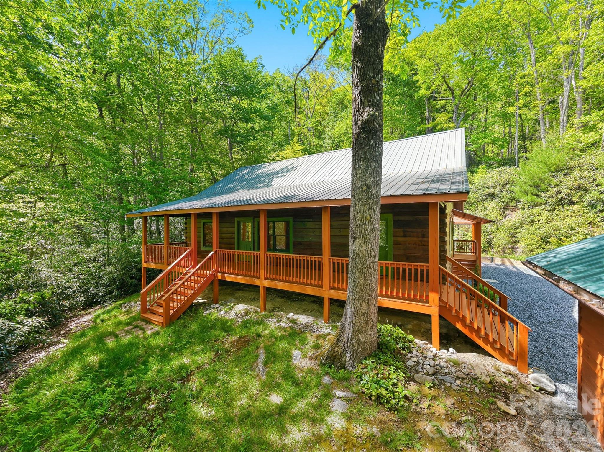 6220 Sunny Drive Newland NC 28657