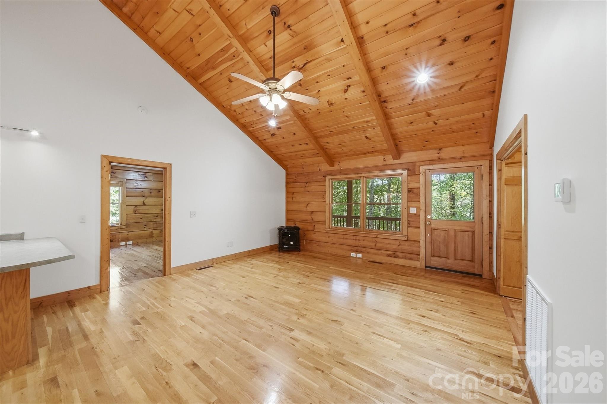 6220 Sunny Drive Newland NC 28657