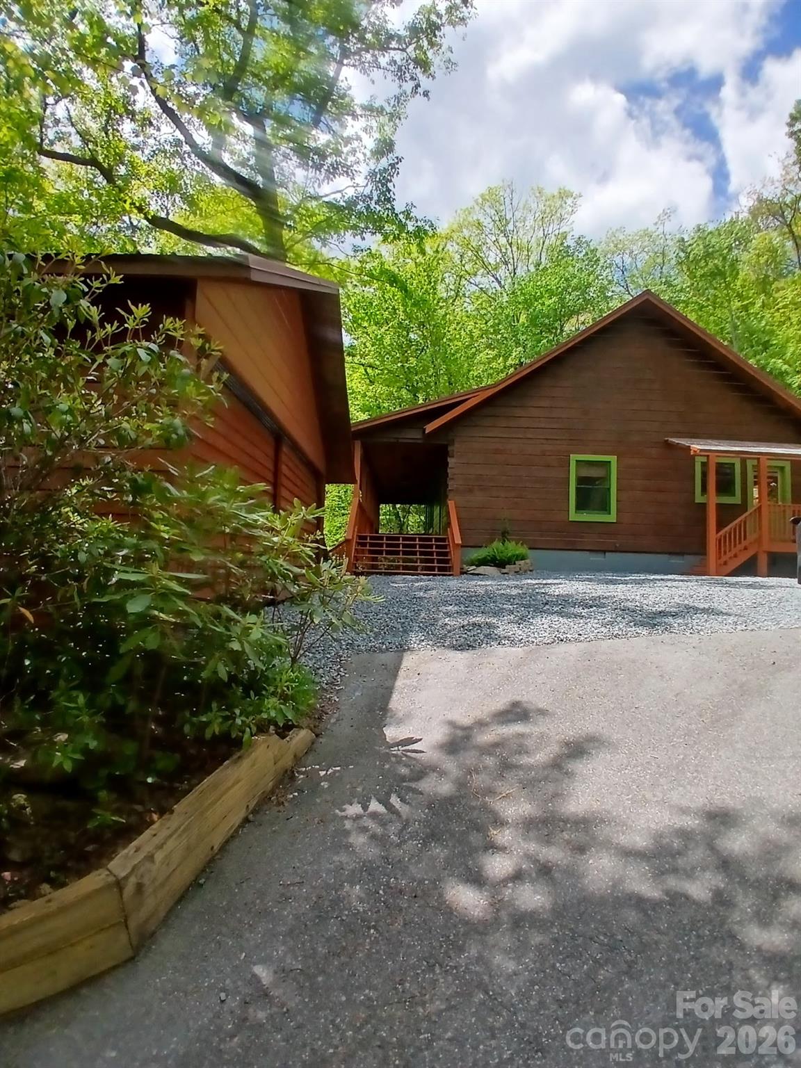 6220 Sunny Drive Newland NC 28657