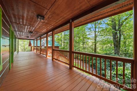 6220 Sunny Drive Newland NC 28657
