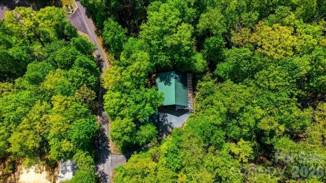 6220 Sunny Drive Newland NC 28657