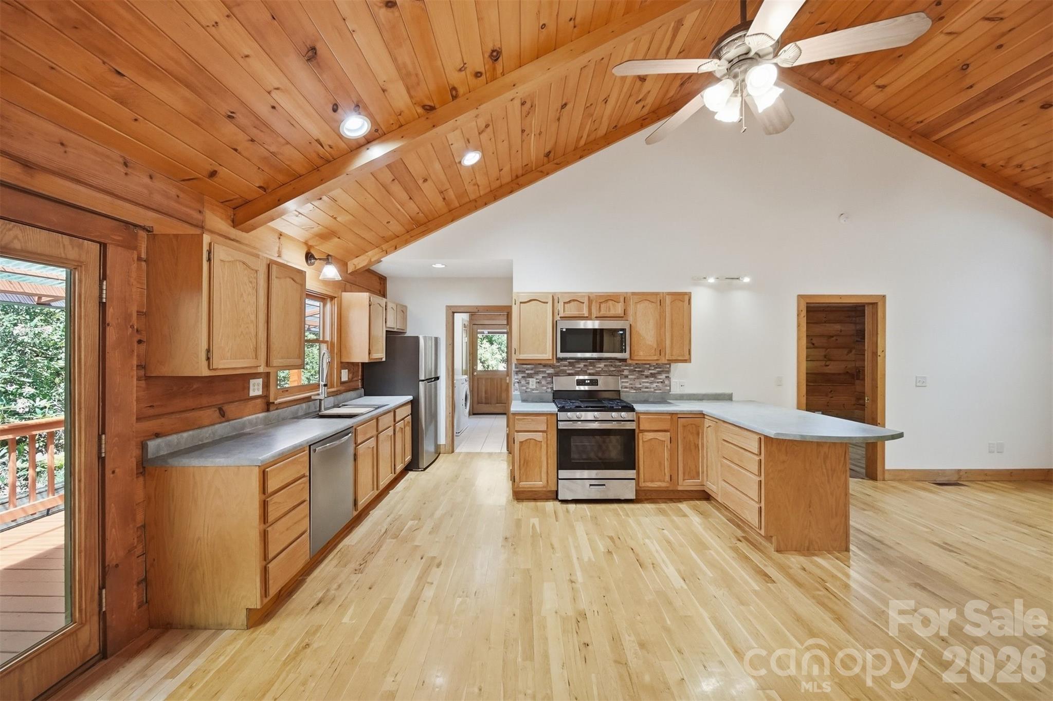 6220 Sunny Drive Newland NC 28657