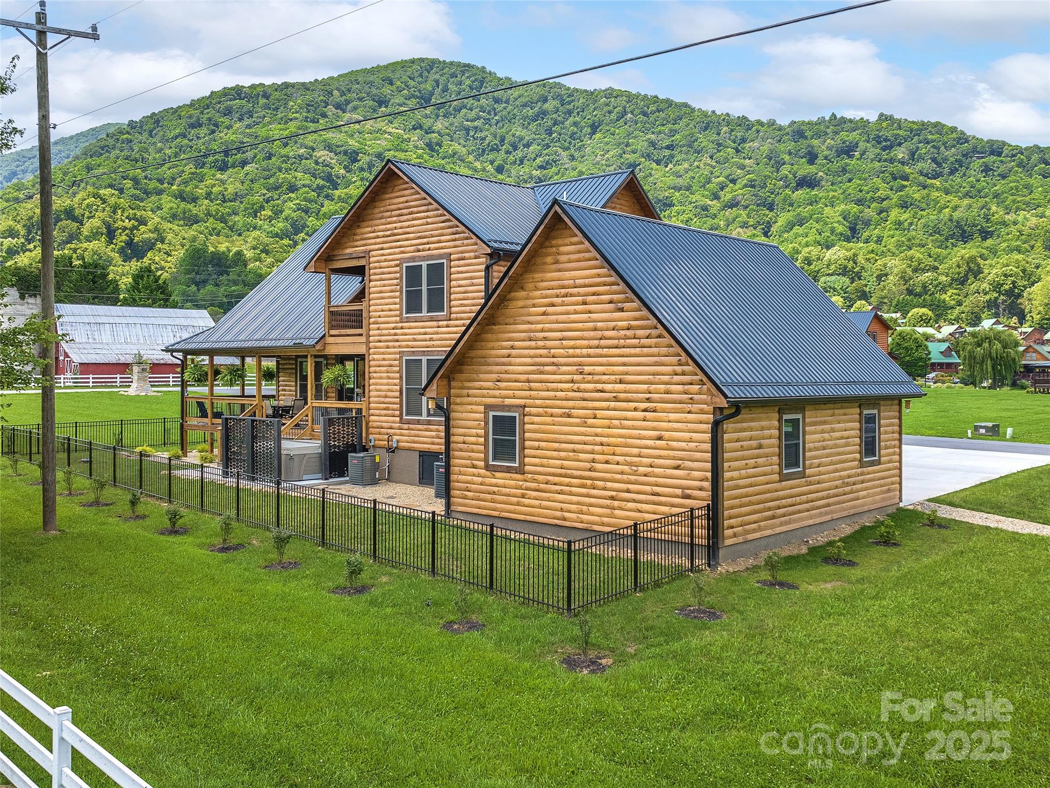 44 Kennerly Cove Maggie Valley NC 28751