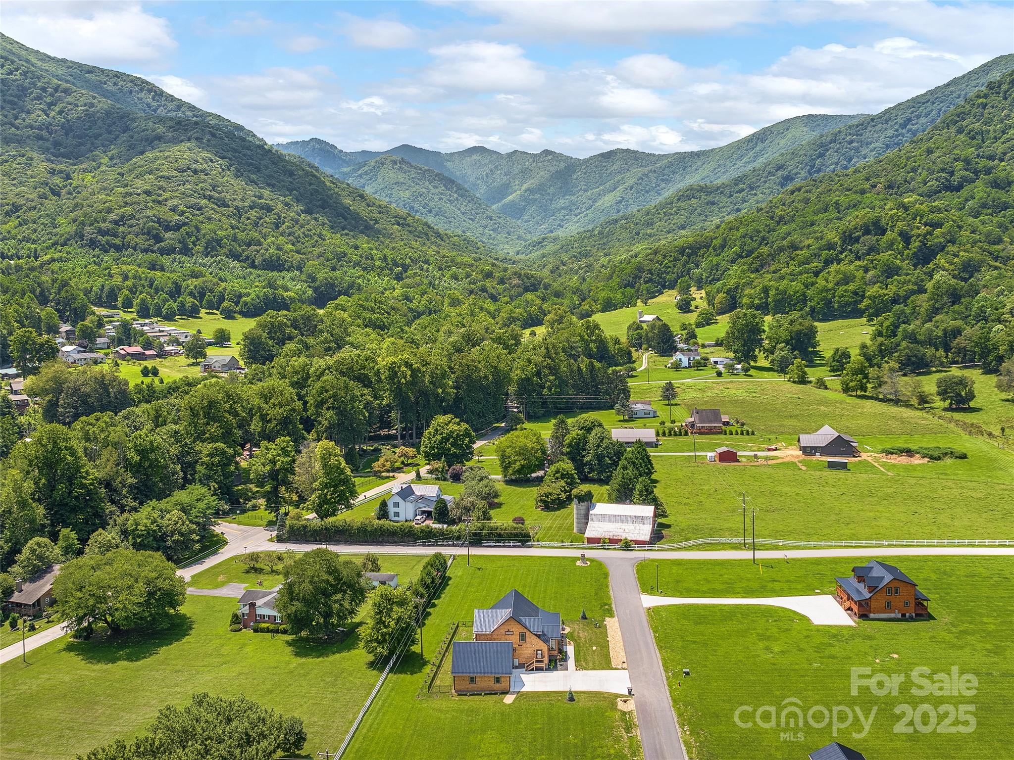 44 Kennerly Cove Maggie Valley NC 28751
