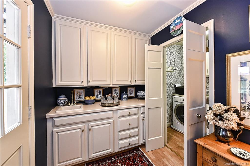 6116 Sharon Hills Road Charlotte NC 28210